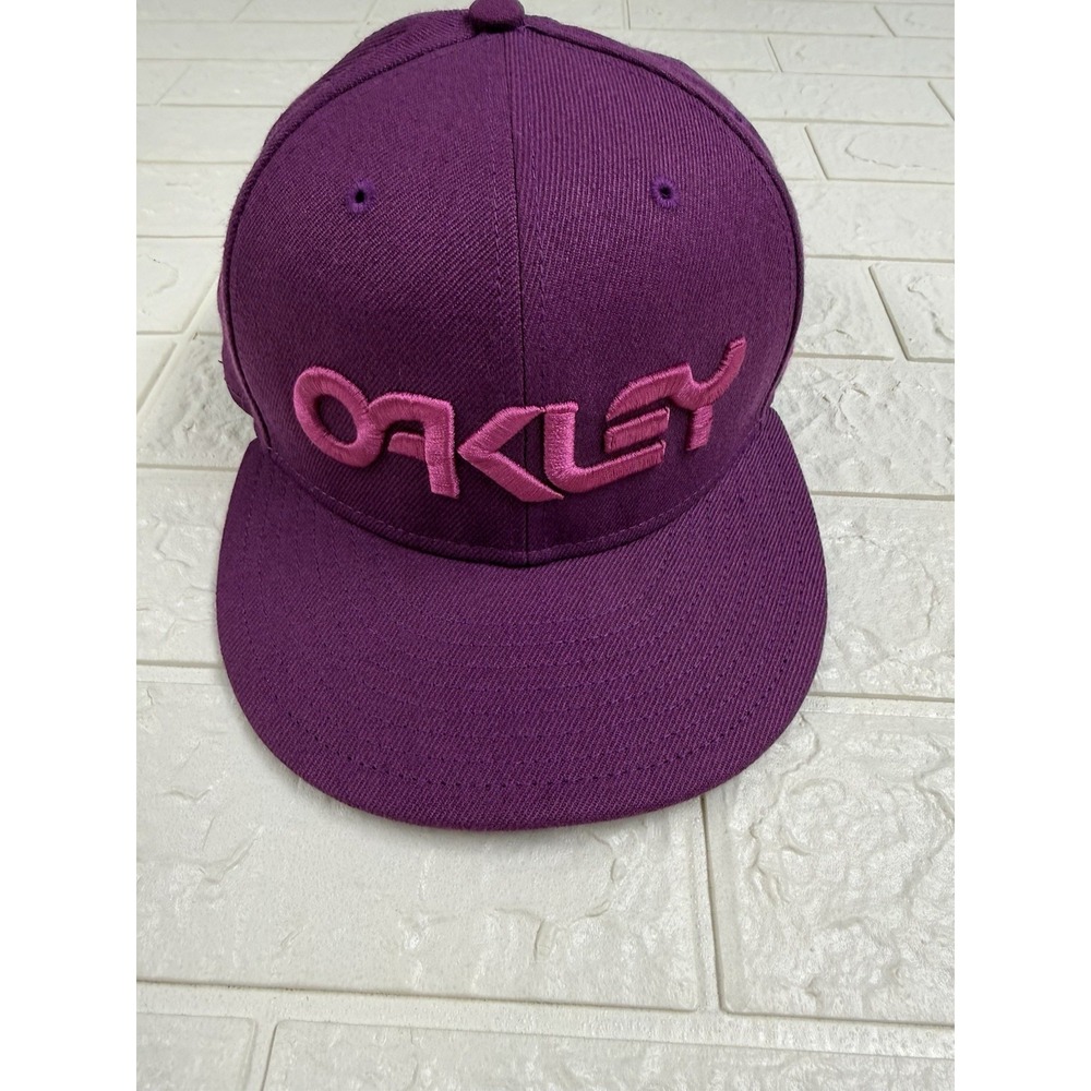 Oakley New Era 59FIFTY Fitted Hat Size 7 1/8 56.8cm Orchid Purple Flat Brim Cap